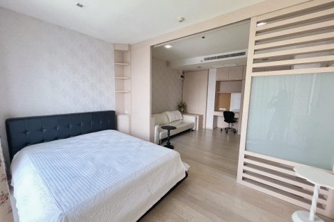 Condo à Watthana, Bangkok, Thaïlande, 2 chambres № 123906 - photo 2
