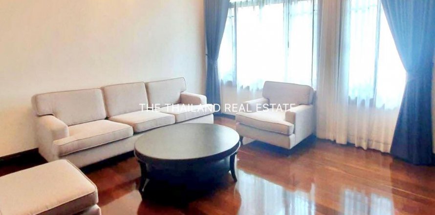 บ้านในยานนาวา, กรุงเทพฯ, ประเทศไทย 4 ห้องนอน № 123905