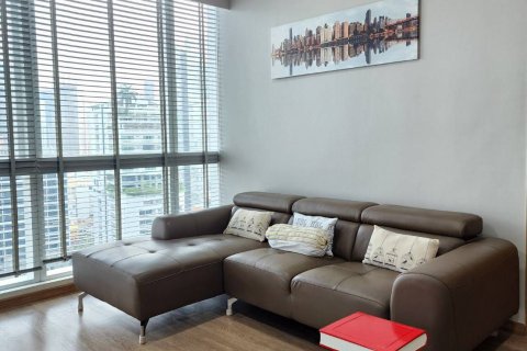 Condominio de 2 dormitorios en Khlong Toei, Bangkok, Tailandia № 123907 - foto 5