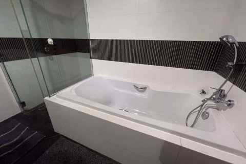 Condominio de 1 dormitorio en Sathon, Bangkok, Tailandia № 76043 - foto 6