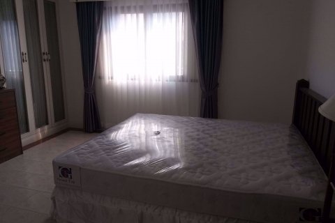 Condominio de 2 dormitorios en Watthana, Bangkok, Tailandia № 76040 - foto 6
