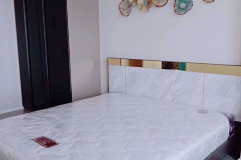 Condominio de 1 dormitorio en Bang Sue, Bangkok, Tailandia № 76044 - foto 5