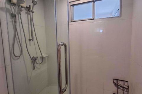 Condominio de 2 dormitorios en Chatuchak, Bangkok, Tailandia № 76042 - foto 4