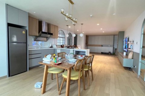 Condominio de 2 dormitorios en Bangkok, Tailandia № 132783