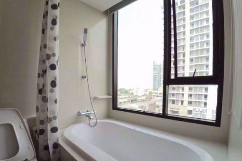 Condominio de 1 dormitorio en Watthana, Bangkok, Tailandia № 76511 - foto 10