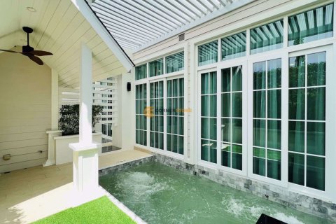 Studio in the Condo on Jomtien Beach, Pattaya, Thailand  № 100304