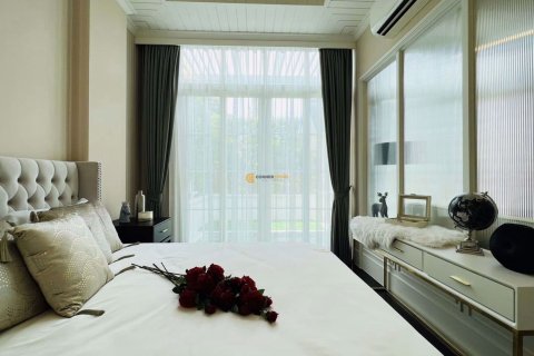 Estudio en el condominio en Jomtien Beach, Pattaya, Tailandia № 100304 - foto 11