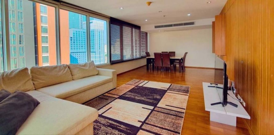 Condo à Bangkok, Thaïlande, 3 chambres à Siri Residence
№ 111169