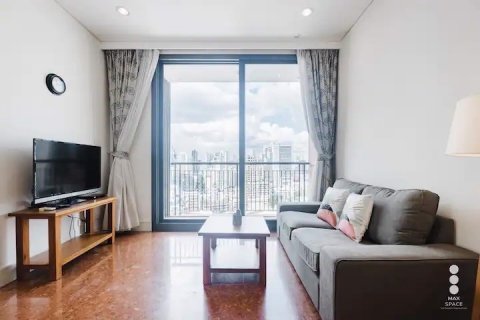Condo in Bangkok, Thailand, 1 bedroom in Aguston Sukhumvit 22 № 111173