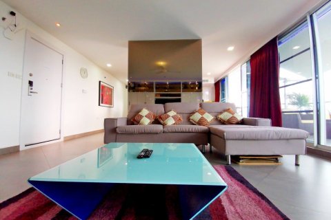 Condominio de 2 dormitorios en Pattaya, Tailandia № 83545 - foto 9