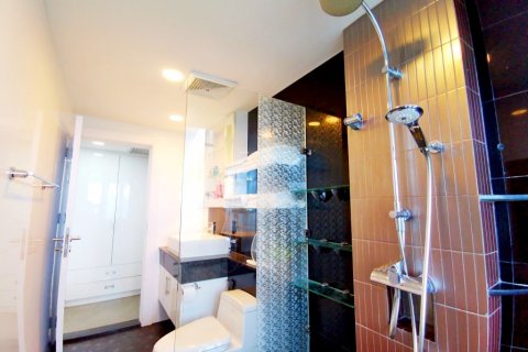 Condominio de 2 dormitorios en Pattaya, Tailandia № 83545 - foto 30