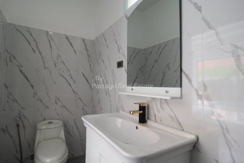 Casa de 6 dormitorios en Bang Lamung, Tailandia № 85373 - foto 10