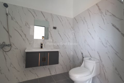 Casa de 6 dormitorios en Bang Lamung, Tailandia № 85373 - foto 7