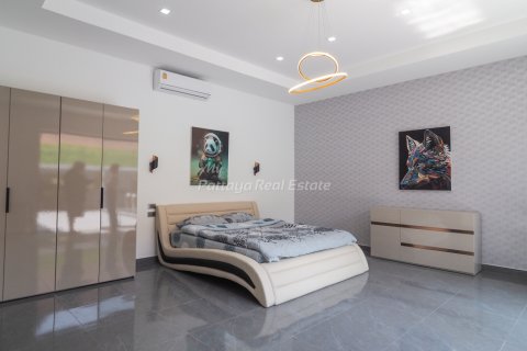 Casa de 6 dormitorios en Bang Lamung, Tailandia № 85373 - foto 12