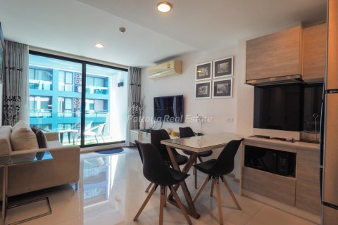 Condominio de 2 dormitorios en Bang Lamung, Tailandia № 85372