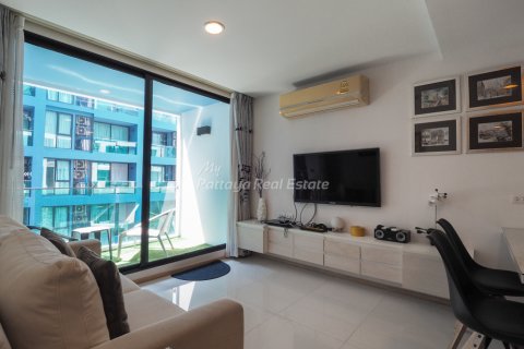 Condominio de 2 dormitorios en Bang Lamung, Tailandia № 85372 - foto 3