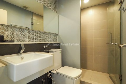 Condominio de 2 dormitorios en Bang Lamung, Tailandia № 85372 - foto 12