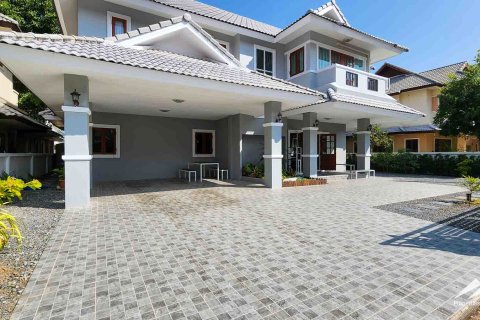 Casa de 4 dormitorios en Chiang Mai, Tailandia № 122830 - foto 3