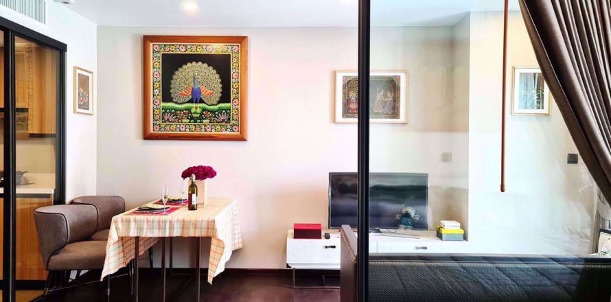Condo à Bangkok, Thaïlande, 1 chambre à Na Vara Residence  № 77548