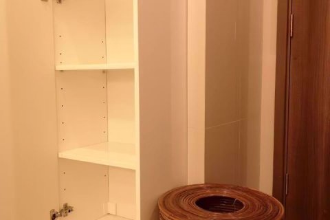 Condominio de 1 dormitorio en Bang Kho Laem, Bangkok, Tailandia № 76801 - foto 12
