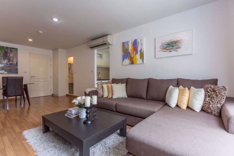 Condominio de 2 dormitorios en Khlong Toei, Bangkok, Tailandia № 76805 - foto 3