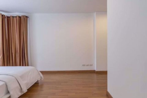 Condominio de 2 dormitorios en Khlong Toei, Bangkok, Tailandia № 76805 - foto 18