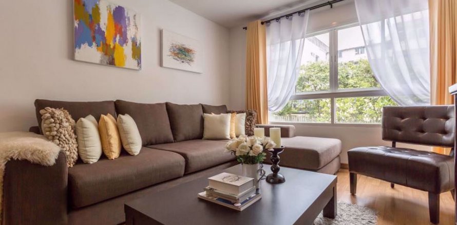 Condominio de 2 dormitorios en Khlong Toei, Bangkok, Tailandia № 76805