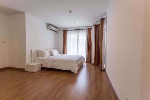 Condominio de 2 dormitorios en Khlong Toei, Bangkok, Tailandia № 76805 - foto 23