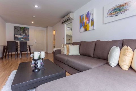 Condominio de 2 dormitorios en Khlong Toei, Bangkok, Tailandia № 76805 - foto 5