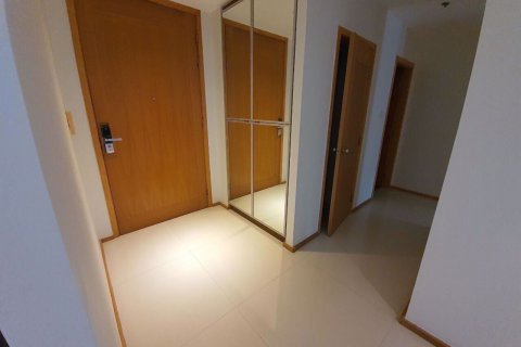Кондоминиум с 3 спальнями в Сатхоне, Бангкок, Таиланд № 76807 - фото 3