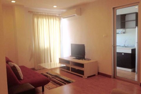 Condominio de 2 dormitorios en Chatuchak, Bangkok, Tailandia № 76802 - foto 2