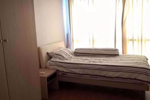 Condominio de 2 dormitorios en Chatuchak, Bangkok, Tailandia № 76802 - foto 11