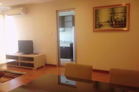 Condominio de 2 dormitorios en Chatuchak, Bangkok, Tailandia № 76802 - foto 5
