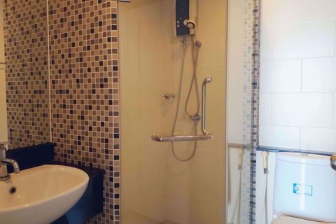 Condominio de 2 dormitorios en Chatuchak, Bangkok, Tailandia № 76802 - foto 12