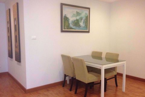 Condominio de 2 dormitorios en Chatuchak, Bangkok, Tailandia № 76802 - foto 6