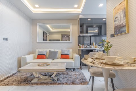 Apartamento de 1 dormitorio en Pattaya, Tailandia № 101499 - foto 2