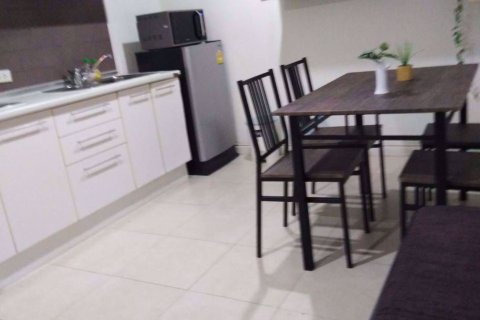 Estudio en el condominio en Watthana, Bangkok, Tailandia № 76989 - foto 7