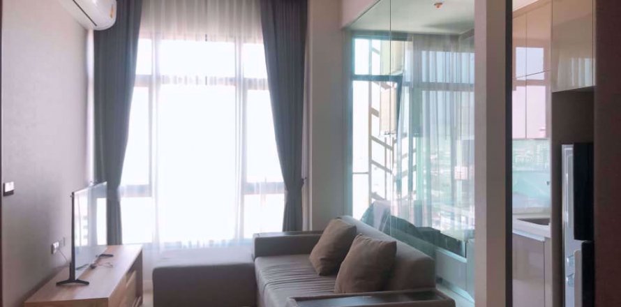 Condominio de 1 dormitorio en Khlong Toei, Bangkok, Tailandia № 76991