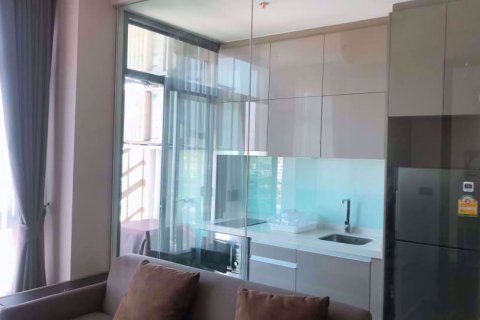 Condominio de 1 dormitorio en Khlong Toei, Bangkok, Tailandia № 76991 - foto 4