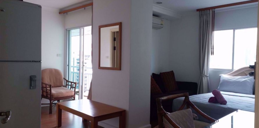 Condo in Watthana, Bangkok, Thailand, 1 bedroom  № 76988