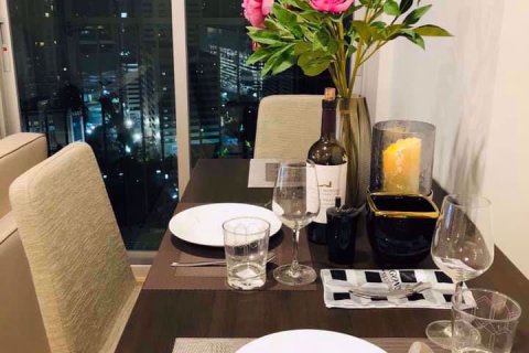 Condominio de 2 dormitorios en Huai Khwang, Bangkok, Tailandia № 76993 - foto 4