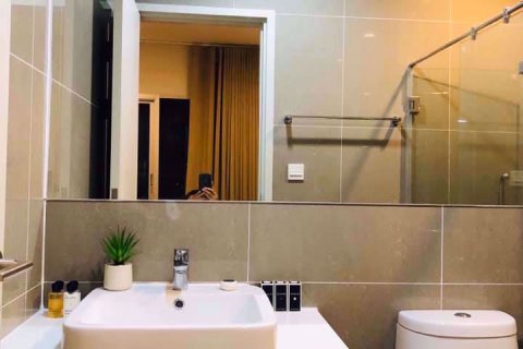 Condominio de 2 dormitorios en Huai Khwang, Bangkok, Tailandia № 76993 - foto 6