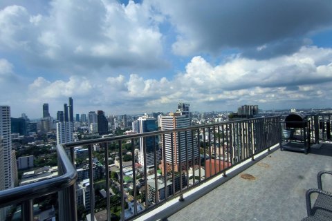 Condominio de 5 dormitorios en Watthana, Bangkok, Tailandia № 132245 - foto 15