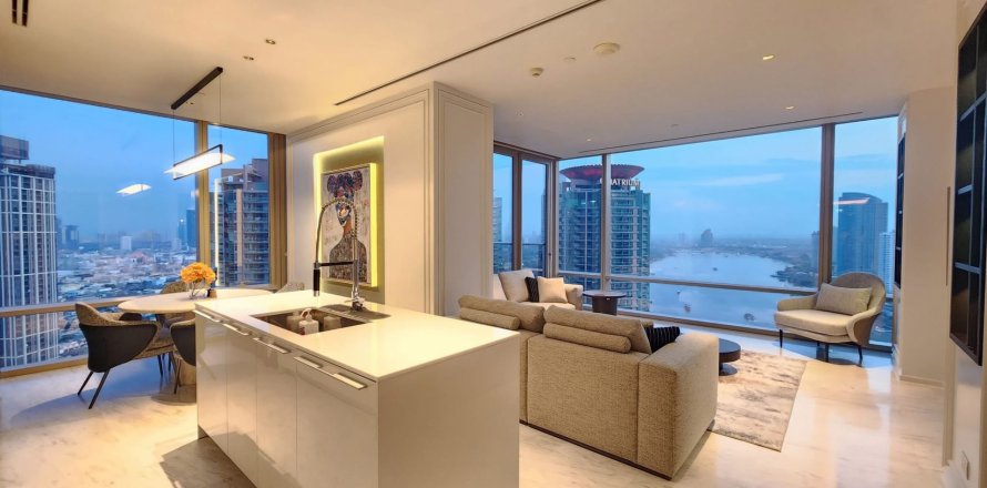 Condo à Sathon, Bangkok, Thaïlande, 2 chambres № 132246