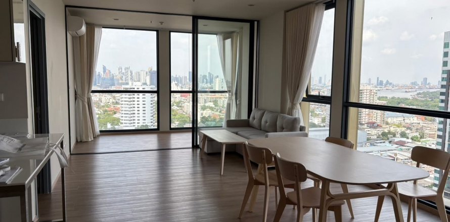 Condominio de 3 dormitorios en Sathon, Bangkok, Tailandia № 132243