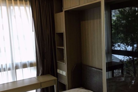Condominio de 1 dormitorio en Khlong Toei, Bangkok, Tailandia № 76110 - foto 4