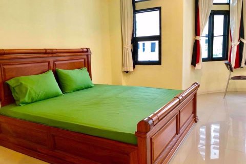 Casa de 3 dormitorios en Watthana, Bangkok, Tailandia № 76113 - foto 8