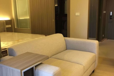 Condominio de 1 dormitorio en Khlong Toei, Bangkok, Tailandia № 76109 - foto 5