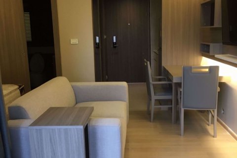 Condominio de 1 dormitorio en Khlong Toei, Bangkok, Tailandia № 76109 - foto 2