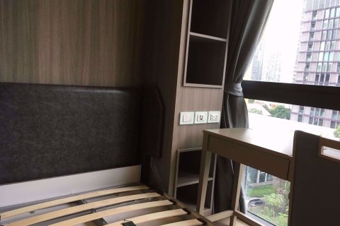 Condominio de 1 dormitorio en Khlong Toei, Bangkok, Tailandia № 76109 - foto 6